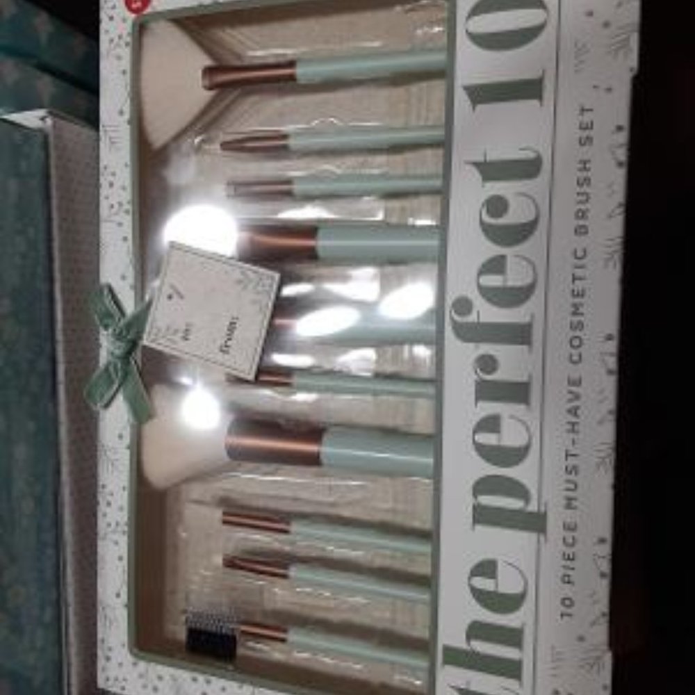 Maekup Brushes
